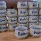 Tassen mit Vornamen ca. 80 Jahre alt, ungebraucht. Preis: 1 Tasse 50 Cent, 10 Tassen 4;50 €
